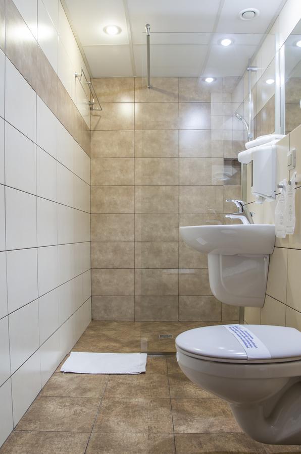 Eurohotel Katowice Nikiszowiec Buitenkant foto