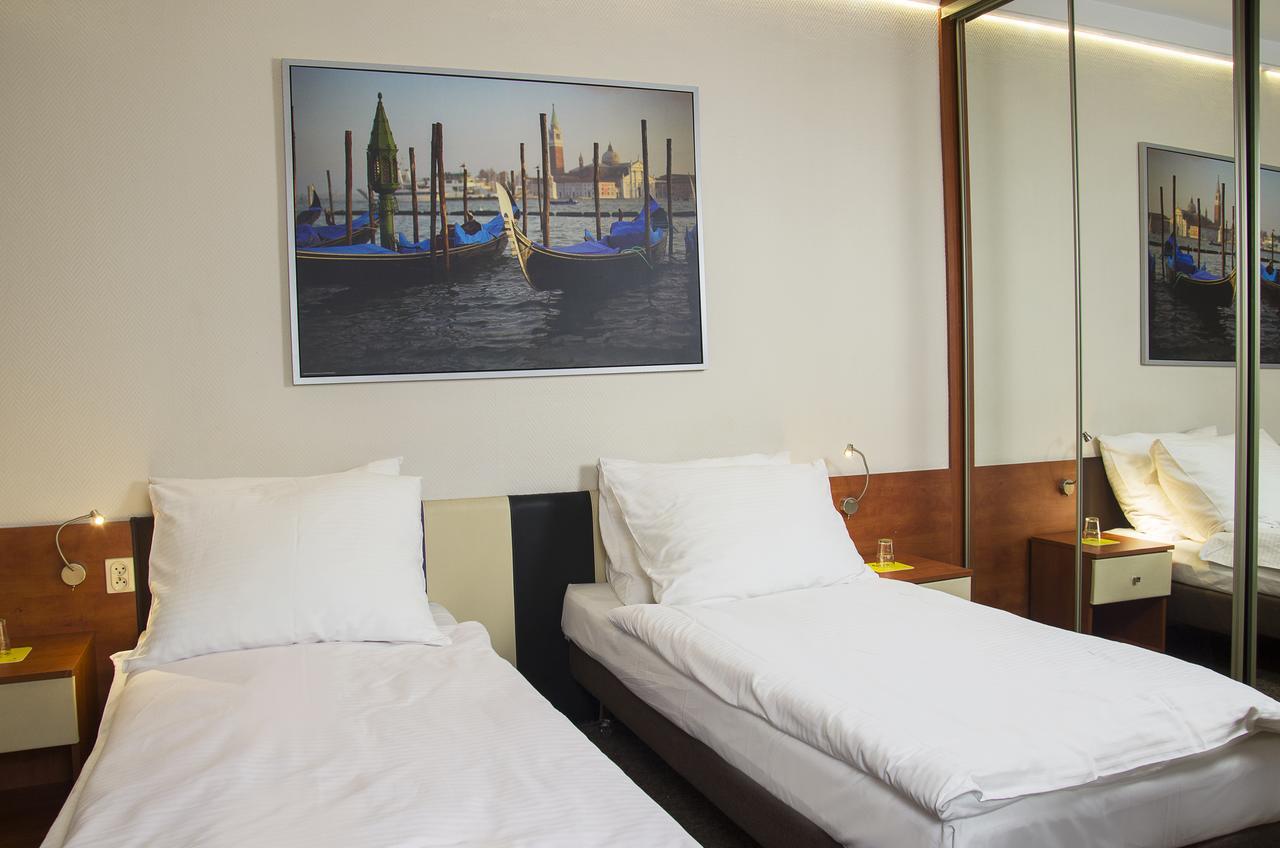 Eurohotel Katowice Nikiszowiec Buitenkant foto